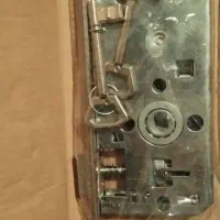 فروش دستگیره در مغزی در لولای در