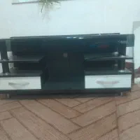 زیرتلویزیون شیشه ای ۲۵۰ هزار|میز تلویزیون|مشگین شهر, |دیوار