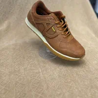 تخفیف فروش|کیف، کفش، کمربند|رشت, منظریه|دیوار