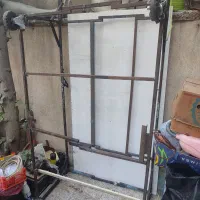 میز کار چرخ دار بساط جلو مغازه ای