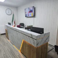 کارمند خانم تنظیم قرار ملاقات تمام وقت. پاره وقت