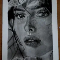 طراحی چهره سیاه قلم