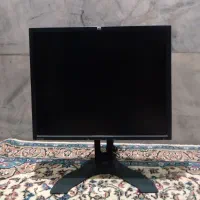 مانیتور اچ پی۱۹ اینچ  (HP) و صفحه کلید. و موس