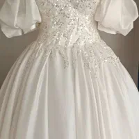 لباس عروس فرمالیته بسیار سبک