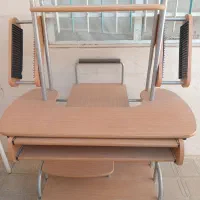 میز کامپیوتر