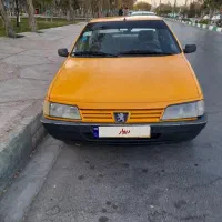 تاکسی اراک مدل ۸۷