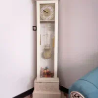 ساعت ایستاده