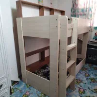 تخت دو طبقه