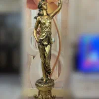 مجسمه آباژور رخساره