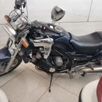 یاماها ۷۵۰ مدرک دار
