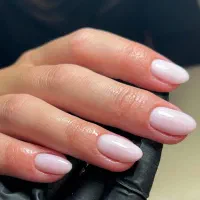 خدمات ناخن در منزل (وی‌آی‌پی برای بانوان)