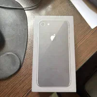آیفون 8 مشکی 64 گیگ