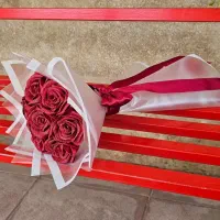 گل رز روبانی