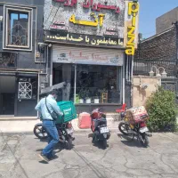 نیروی آقا منقل کار جوان کترینگ