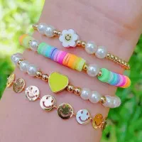 انواع دست بند با هر طرح مدلی پذیرفته میشود