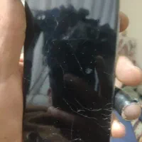 یه گوشی حوالی محمد طاهر پیدا شده بدون سیم کارت