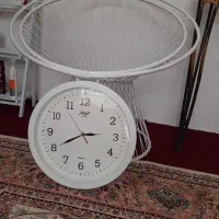 ساعت دیواری نو و اکبند