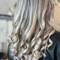 جشنواره خدمات زیبایی|خدمات آرایشگری و زیبایی|تهران, نازیآباد|دیوار