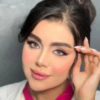 آموزش و خدمات زیبایی میکاپ،شنیون،رنگ مو‌،کراتین