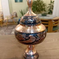 شکلات خوری نیم تراش