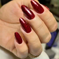 خدمات کاشت ناخن وترمیم ناخن وآموزش ناخن