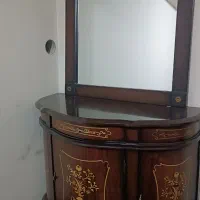 کنسول و آینه