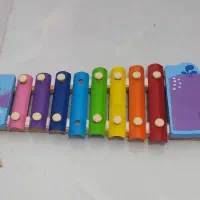 تعدادی اسباب بازی|اسباببازی بچه|شیراز, کوشک میدان|دیوار