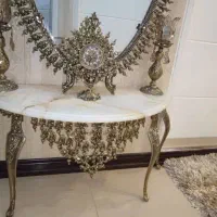 آینه و شمعدان برنجی|بوفه، ویترین، کنسول|تهران, نیروی هوایی (پیروزی)|دیوار