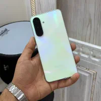 گوشی سامسونگ A36 حافظه 256 رام 8 بشدت تمیز و سالم