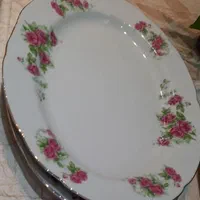 چینی گل سرخی قدیمی