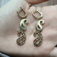 گوشواره سیاه قلم