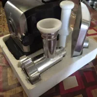 چرخ گوشت مارکMAHNIK ۹۰۰۰۰۰۰