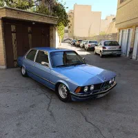 بی ام و ۳۲۰ مدل ۱۹۷۶ عروسک