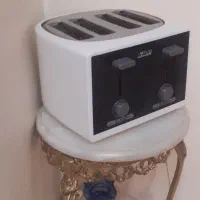 تعدادی توستر نان  مینی توستر تخم مرغ پز سرویس بلور