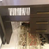 میزسه‌کشو‌بسیار‌سالم‌وتمیز‌‌فوری‌فروشی