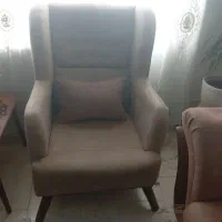 نیم ست ۴ نفره همراه با میز عسلی بسیار تمیز|مبلمان خانگی و میز عسلی|پاکدشت, شهرک امام رضا|دیوار