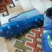 کفش چمن دردوسایزموجوداست