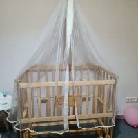 تخت گهواره شو کودک
