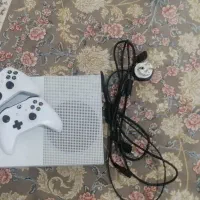 ایکس باکس وان اس دو دسته