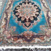 دوعدد فرش ۶متری اصلا استفاده نشده هنوز تو پلاستیک