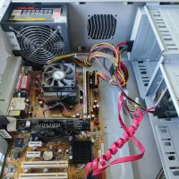 کیس ۴۶۰۰ با رم ۴ ddr2 هارد ۱۶۰ گرافیک ۱|رایانه رومیزی|چالوس, |دیوار