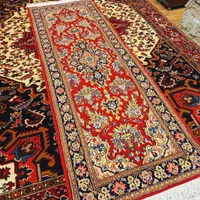 کناره دستباف قم با زمینه لاکی رنگ|فرش|تهران, اکباتان|دیوار