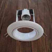 قاب هالوژن سیلندری