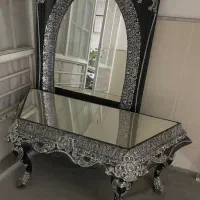 میز و آینه