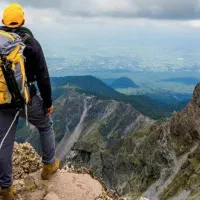 کوهنوردی و پیاده روی