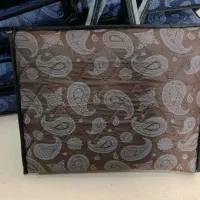 زیرانداز و سفره مسافرتی