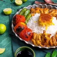 کارگر‌ ساده- بسته بند- وسط کار