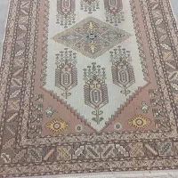 گلیم ۱/۵ در ۲ در حد نو