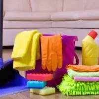 نظافت منزل و نگهداری از سالمند