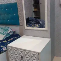 آینه و پاتختی کشو دار